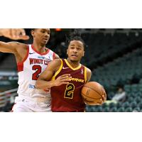 Sharife Cooper of the Cleveland Charge handles the ball against the Windy City Bulls