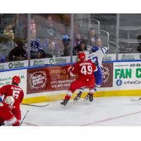 Zach Massicotte of the Allen Americans vs. the Wichita Thunder