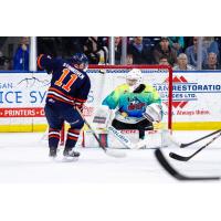 Kelowna Rockets defend against the Kamloops Blazers