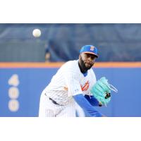 Syracuse Mets' Tony Dibrell in action