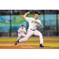 Columbia Fireflies' David Sandlin on the mound