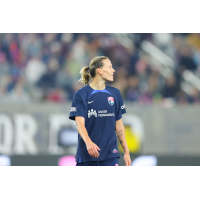 San Diego Wave FC midfielder Emily Van Egmond