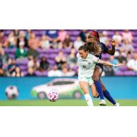 Racing Louisville FC and Orlando Pride in action