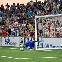 Chattanooga Red Wolves make a diving save